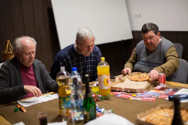 Jó hangulatban telt 2012 utolsó Galaktika Baráti Kör klubestje