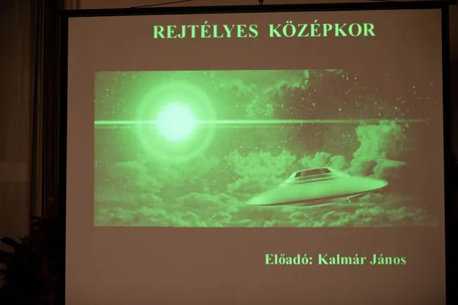 Kalmár János Rejtélyes középkor címmel tartott előadást Gyomaendrődön