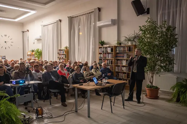 Kalmár János Rejtélyes középkor címmel tartott előadást Gyomaendrődön