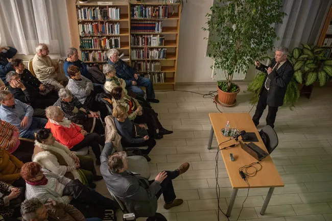 Kalmár János Rejtélyes középkor címmel tartott előadást Gyomaendrődön